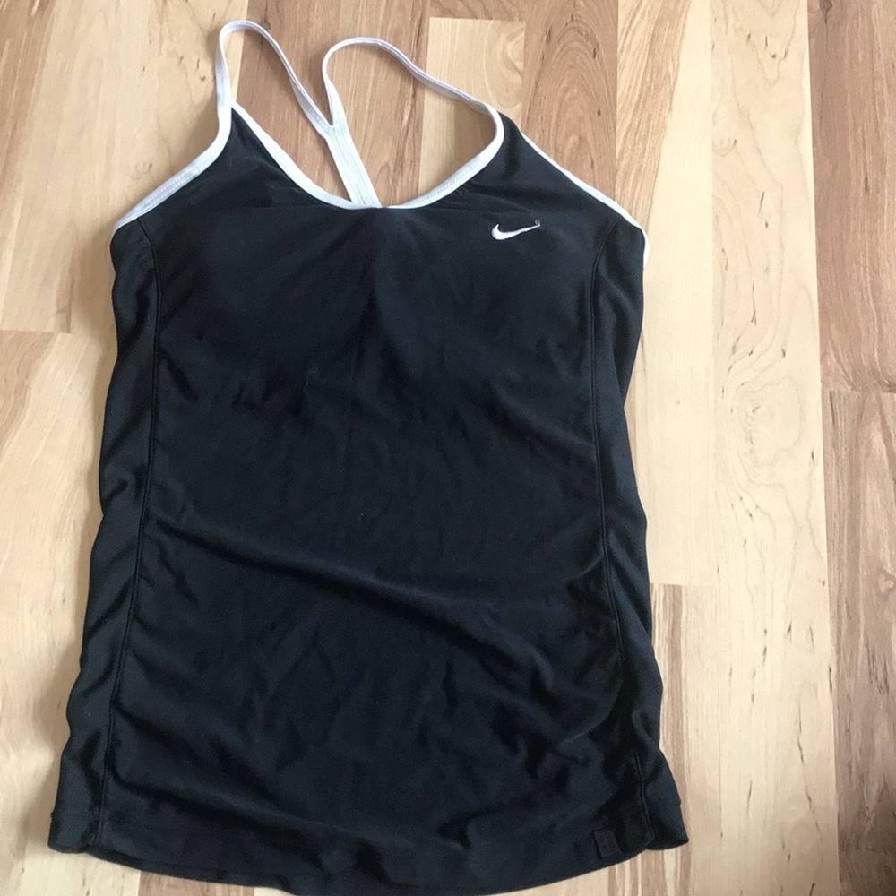 Built in bra Nike tank top